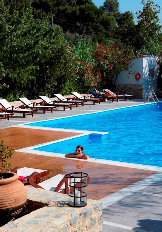 Astoria Hotel ترولو المظهر الخارجي الصورة